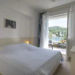 Gina Oda ve Kahvaltı Tisno