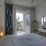 Gina 3* Tisno