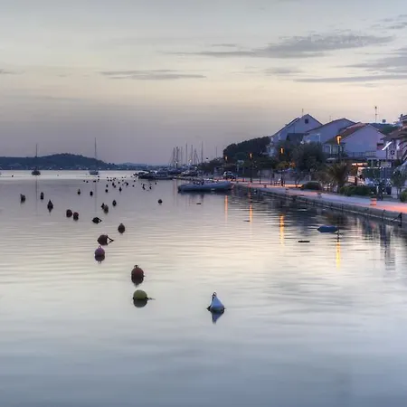 Gina Bed and Breakfast 3*