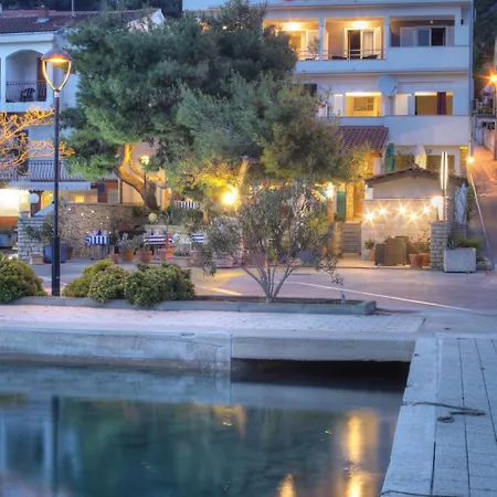 Gina Bed and Breakfast