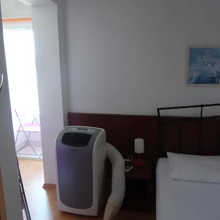 Gina Bed and Breakfast 3*