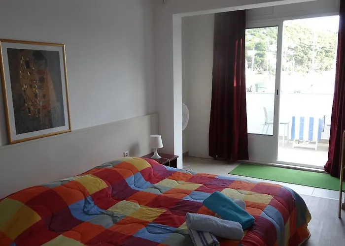 Gina Bed & Breakfast 3* Тисно