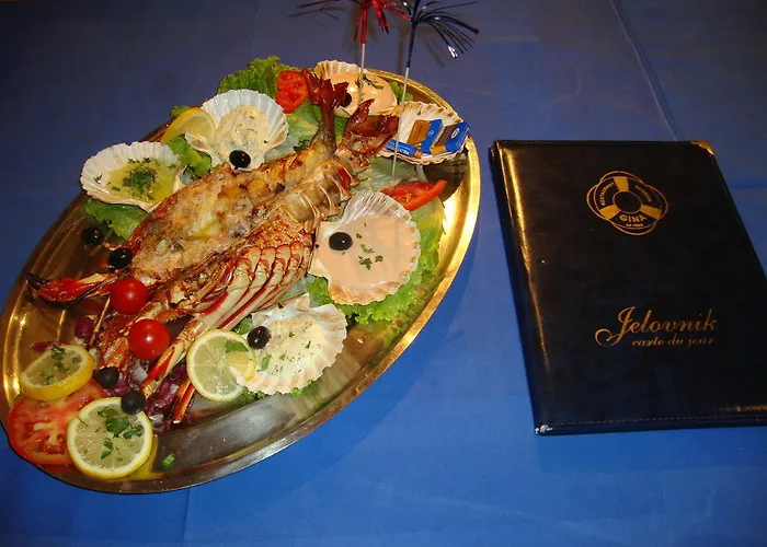 Gina 3* ティスノ