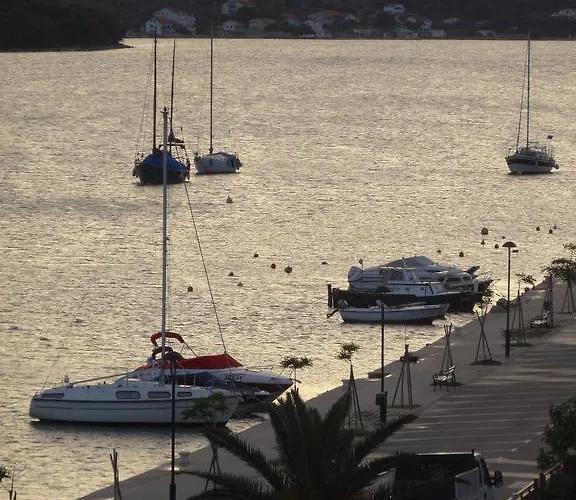 Gina Bed & Breakfast