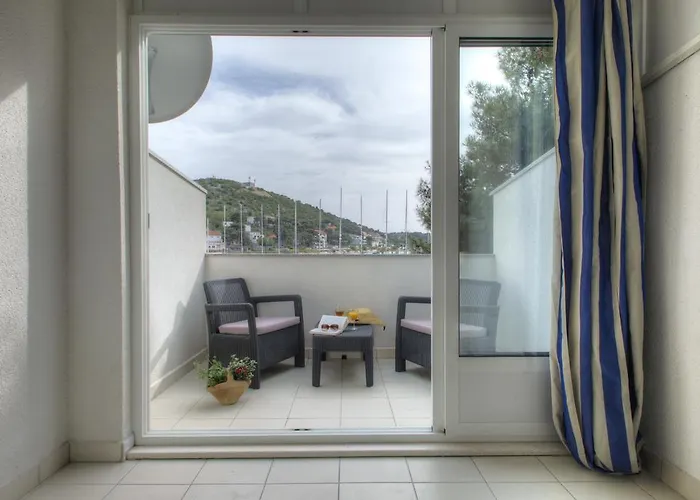 Gina Bed & Breakfast Отель типа 