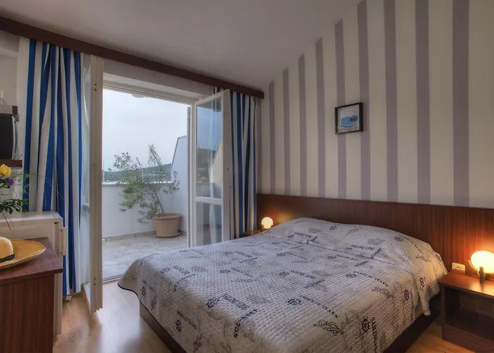 Gina Bed & Breakfast 3*