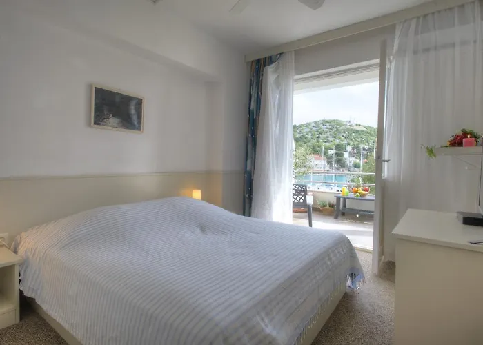 Gina Bed & Breakfast Отель типа 