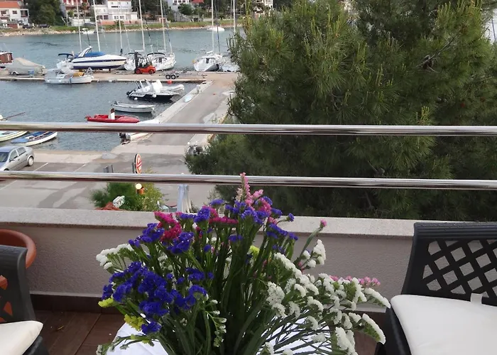 ベッド・アンド・ブレックファスト Gina 3*